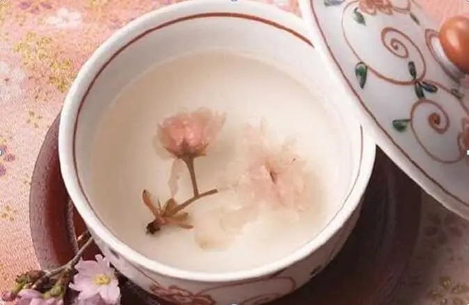 桃花白芷酒