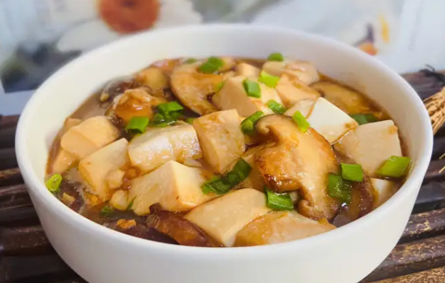 蘑菇豆腐